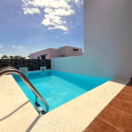 בית נופש Papagayo Mirage פלאיה בלנקה